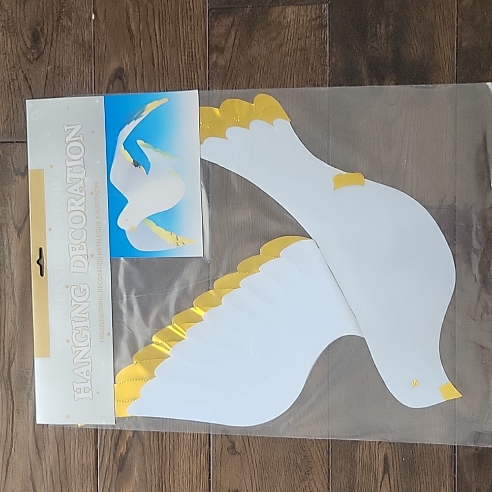 💲3️⃣ NEW-3 Dimensional Foil White DOVE Hanging Decoration Wedding Religious